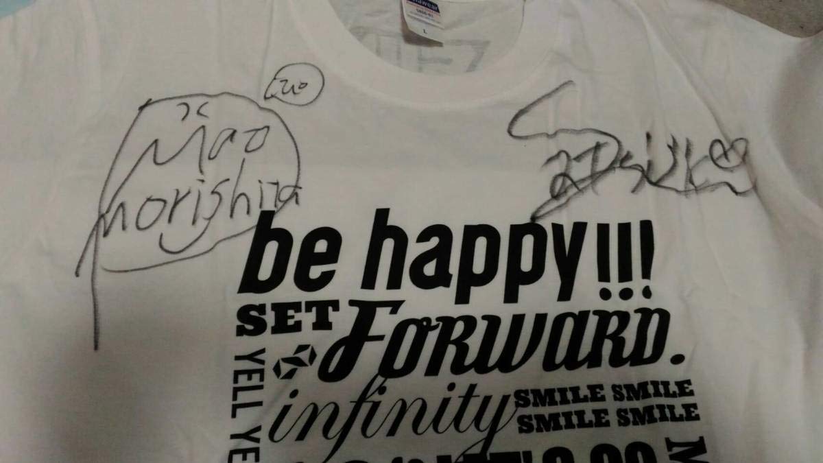 「仮面女子」コラボアイドルユニット 無限女子４名直筆サイン入り コラボTシャツ Amazon.co.jp: 「仮面女子」のコラボアイドルユニット 無限女子